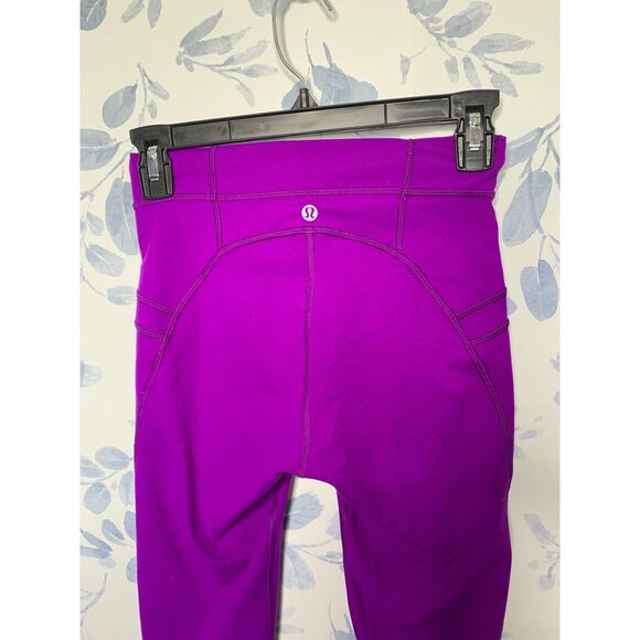 Lululemon Purple Mesh Cut Out Legging Size 4 - Picture 3 of 8